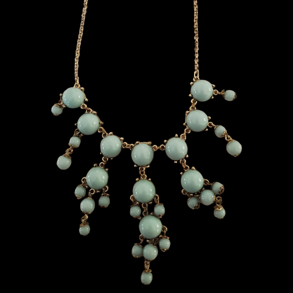 NWT Necklace